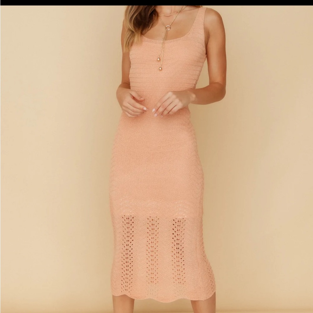 Flowing In Between Midi Dress - Picture 6 of 6